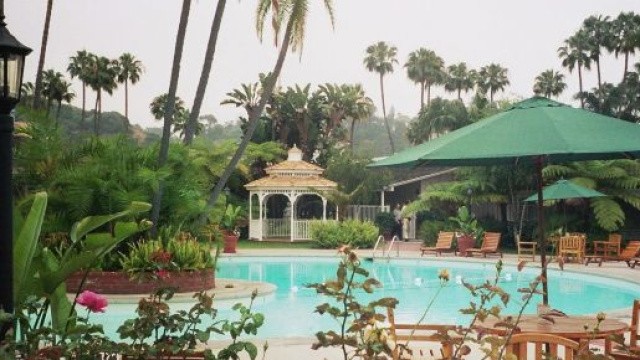 Finto principe del Montenegro 'scroccava' soggiorni nei resort, ora &egrave; ricercato