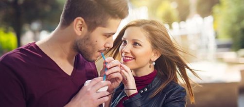 O bom humor &eacute; uma das caracter&iacute;sticas femininas que mais chama a aten&ccedil;&atilde;o dos homens