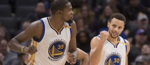 Steph Curry, Kevin Durant engage in fierce 3-point shootout and ... - breakingnews-wiki.com