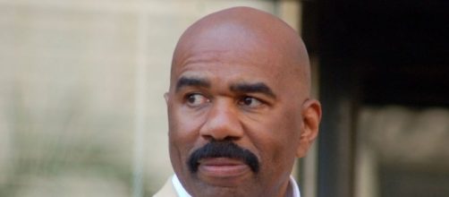 Steve Harvey at a ceremony to receive a star on the Hollywood Walk of Fame - Angela George via Wikimedia Commons