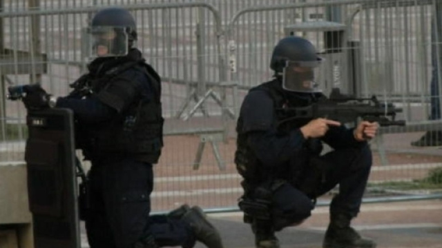 Esercitazioni anti-terrorismo a Lione.