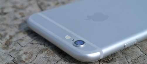 Dual cameras play a big part in the design of the iPhone 8 | Photo via Pixabay