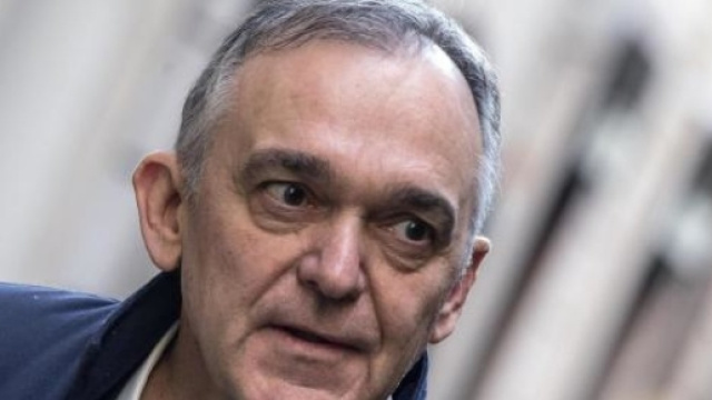Enrico Rossi parla di lavoro ed economia, ma anche di rapporti col PD e con la sinistra