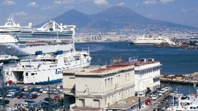 Ischia: incidente traghetto - napolitoday.it