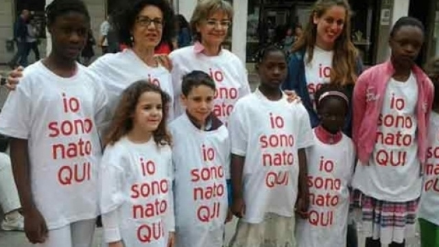 Lo Ius Soli sta per diventare legge. Permetter&agrave; agli stranieri di ottenere la cittadinanza italiana ai figli di stranieri