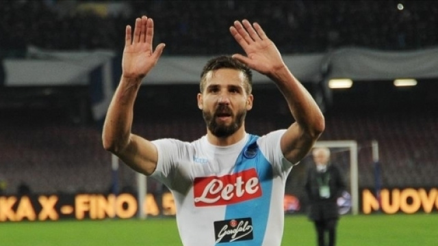 Pavoletti potrebbe gi&agrave; lasciare Napoli dopo appena sei mesi