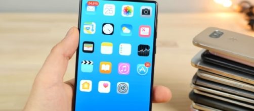 Top 10 Upcoming Smartphones 2017/ Everything Apple Pro via Youtube