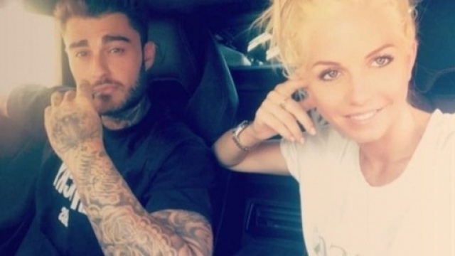 Thibault Gracia h&eacute;site &agrave; rejoindre Jessica dans Les Marseillais vs Le Reste du Monde. Il demande l'avis de ses fans !