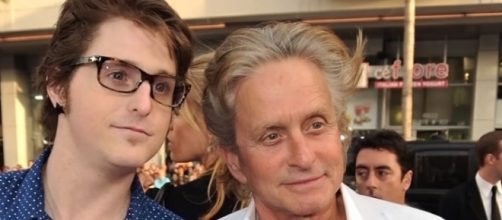 Cameron Douglas and Michael Douglas, Photo via Newsy, YouTube Channel
