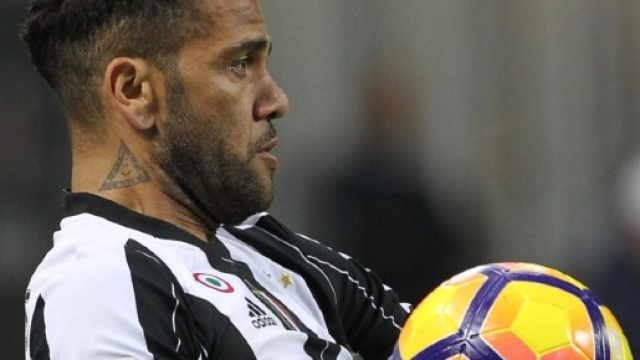Juve, tutto vero: Dani Alves &egrave; ai saluti! Offerta dal Manchester ... - calciomercato.com