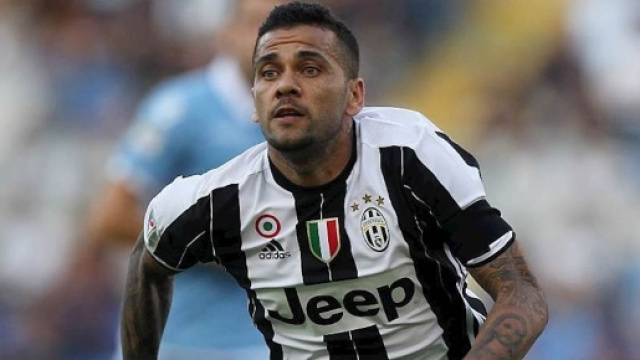 Mercato - Attenta Juve: il Tottenham vuole Dani Alves ... - fantagazzetta.com