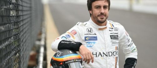 Fernando Alonso, elegido rookie del a&ntilde;o en las 500 Millas de ... - topgear.es
