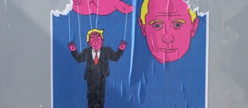 Poster in Washington showing Donald Trump works for / Image, Elvert Barnes, Flickr:https://flic.kr/p/RJCj75 | cropped, resized | CC BY-SA 2.0