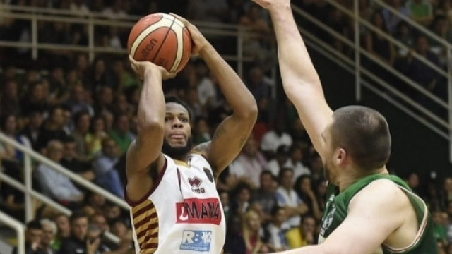 Haynes al tiro (credit www.legabasket.it)