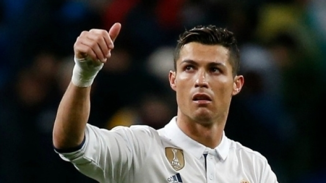 Ronaldo dribble 3 fois moins qu'avant - Football - Sports.fr - sports.fr