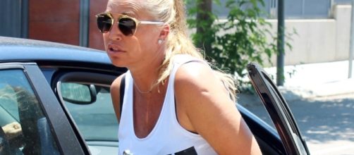 Bel&eacute;n Esteban se estrena al volante.