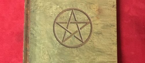 El nombre magico en los procesos de magia