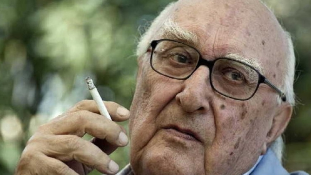 Andrea Camilleri parla di politica a 'Cartabianca'