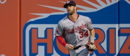 Harper extended his hitting streak, Flickr Keith Allison CC BY-SA 2.0 https://www.flickr.com/photos/keithallison/19002056273