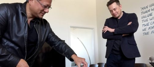 Tech giant Elon Musk admits to using HTC phone in his Twitter account. Source: Elon Musk Twitter