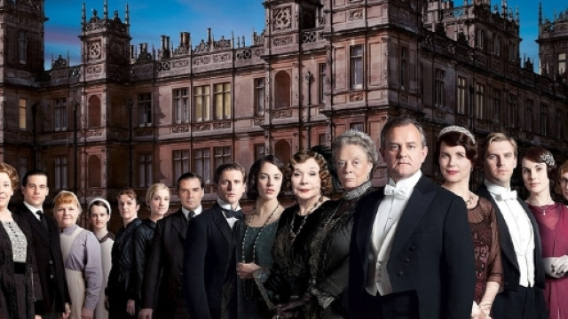 Downton abbey full cast photo -