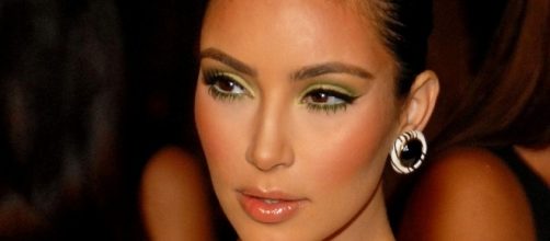 Kim Kardashian attending Maxim's 10th Annual Hot 100 - https://commons.wikimedia.org/wiki/File:Kim_Kardashian_2009.jpg