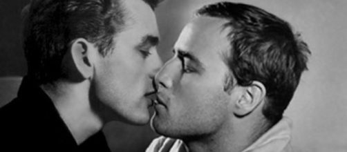 Marlon Brando y James Dean. Public Domain.