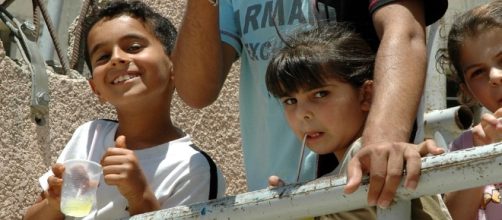 Ni&ntilde;os palestinos rufugiados en Europa