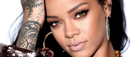 Rihanna reportedly texted Bella Hadid over her close relationship with Drake. (Flickr/celebrityabc)