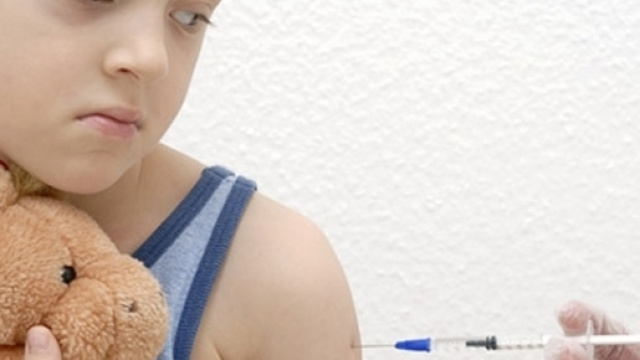 Sentenza della Corte UE: nesso di causalit&agrave; vaccini-malattia riconosciuto se sussistono indizi gravi