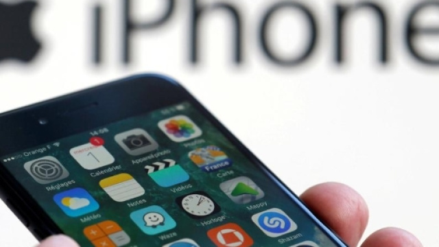 Arriva in Italia la legge anti-iPhone