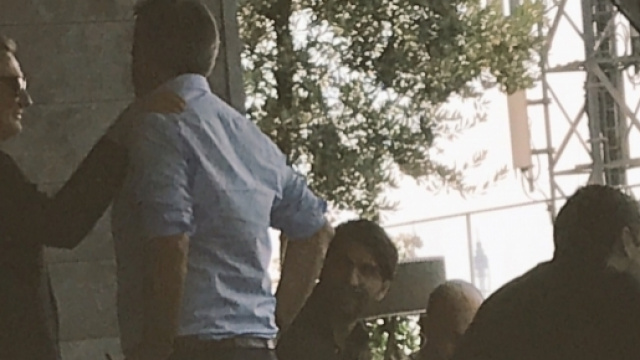 Il dirigente doriano Daniele Prad&egrave; e lo staff del Crotone.
