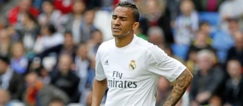 Zidane backs Danilo against boo boys | MARCA English - marca.com