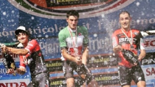 Gianni Moscon sul podio con Felline e Quinziato