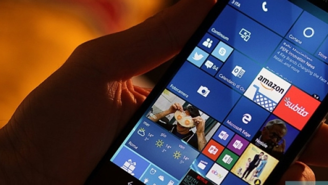 Aumenta la condivisione delle news tramite chat su smartphone
