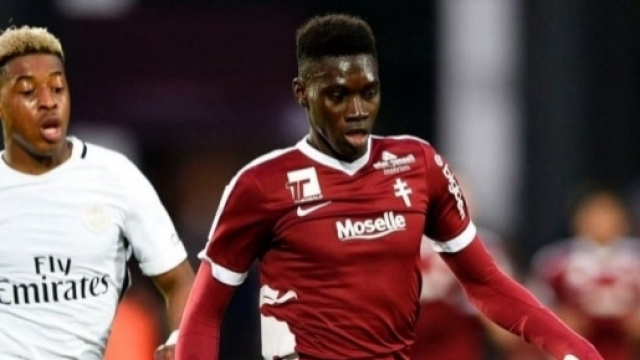 Mercato : Isma&iuml;la Sarr pla&icirc;t aussi au Bar&ccedil;a ! | SUNU FOOT - snfoot.tk