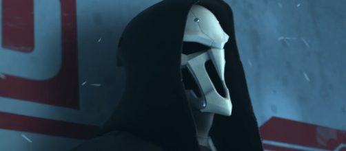 The mercenary named Reaper is best known for his deadly tactics in "Overwatch" (via YouTube/PlayOverwatch)