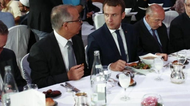 Au d&icirc;ner du CFCM, Macron expose sa feuille de route sur l'islam en ... - liberation.fr