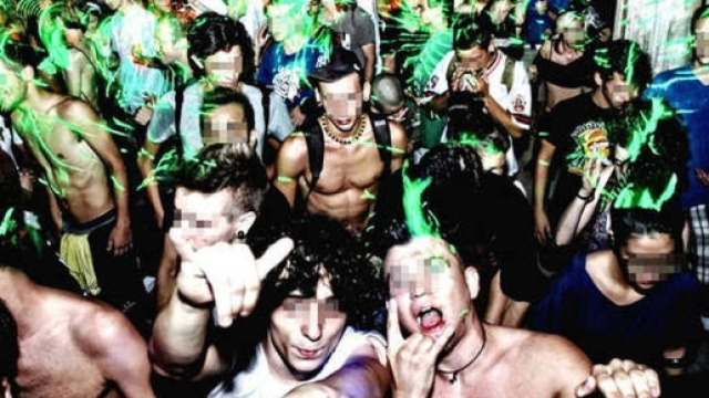 Christian Belotti, un ragazzo di 20 anni, &egrave; morto annegato nel fiume Ticino durante il rave party iniziato sabato mattina a Vigevano.