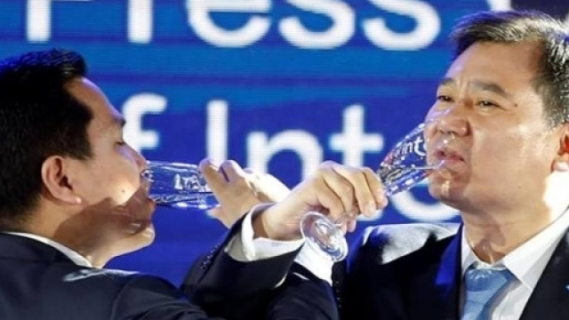 I nuovi proprietari dell'Inter, i cinesi di Suning, sembrano pronti a fare uno sgarbo alla Juventus per prendere Bonucci