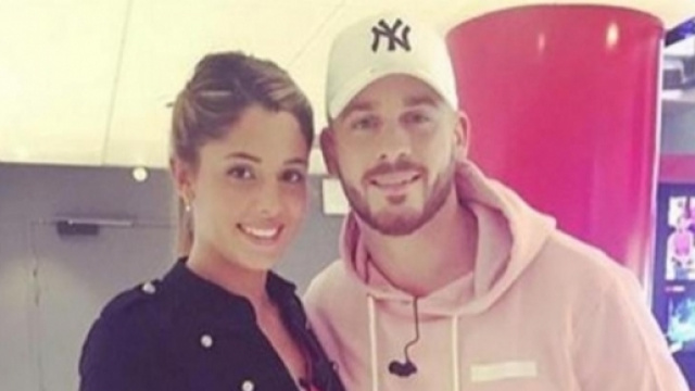 Rapha&euml;l P&eacute;pin tente de rejoindre son ex Coralie Porrovecchio sur le tournage des Vacances des Anges 2