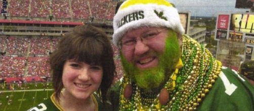 Russel Beckman sues over Bears' dress code. [Image via WGN-TV/ wgntv.com]