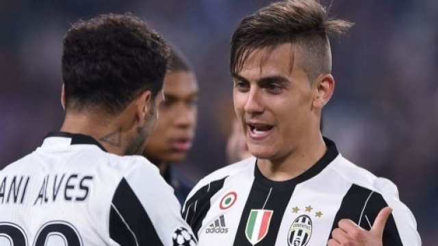 Juve, Dybala al City con Dani Alves?