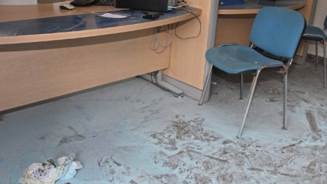 Il luogo dove la donna si &egrave; dato fuoco presso gli uffici dell'Inps
