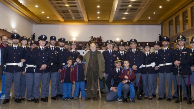 La presentazione del calendario della Polizia di Stato 2017 - poliziadistato.it