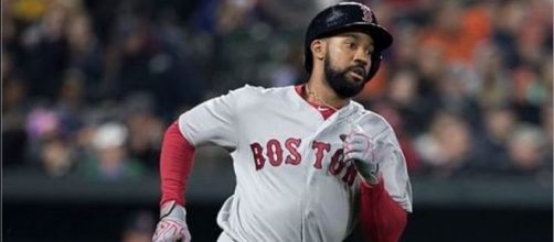 Chris Young in action, Wikimedia Commons https://commons.wikimedia.org/wiki/File:Chris_Young_(34080672521).jpg