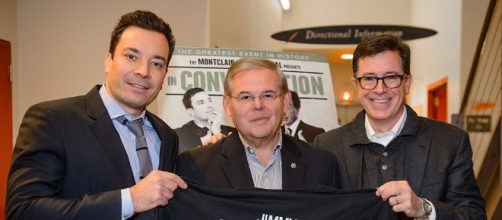 File:Jimmy Fallon and Stephen Colbert November 2013.jpg ... - wikimedia.org