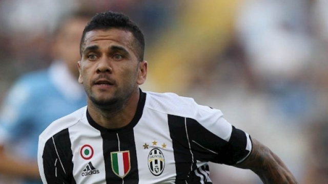 Dani Alves si &egrave; congedato dalla Juve con un messaggio su Instagram