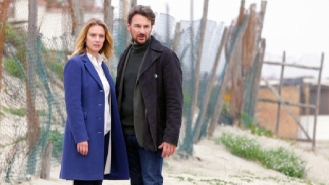 Solo per amore &ndash; Destini incrociati&raquo;: trama, cast e personaggi ... - sorrisi.com