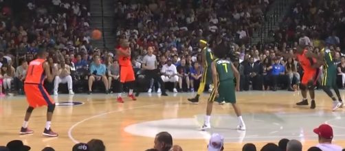BIG3 League Week 1 action featuring 3s Company and the Ball Hogs playing in Barclays Center at Brooklyn, NY. [Image via Fox Sports/YouTube]